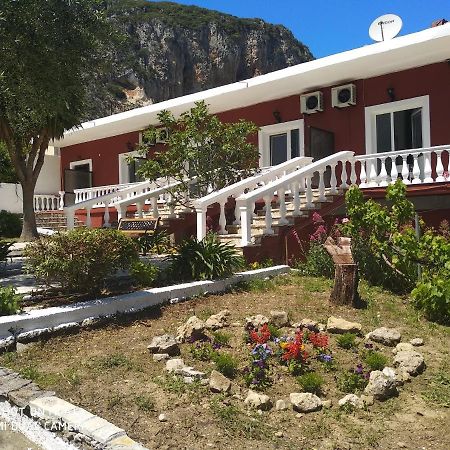 Paleokastritsa Studios - Sun'S Gift Spiros Экстерьер фото